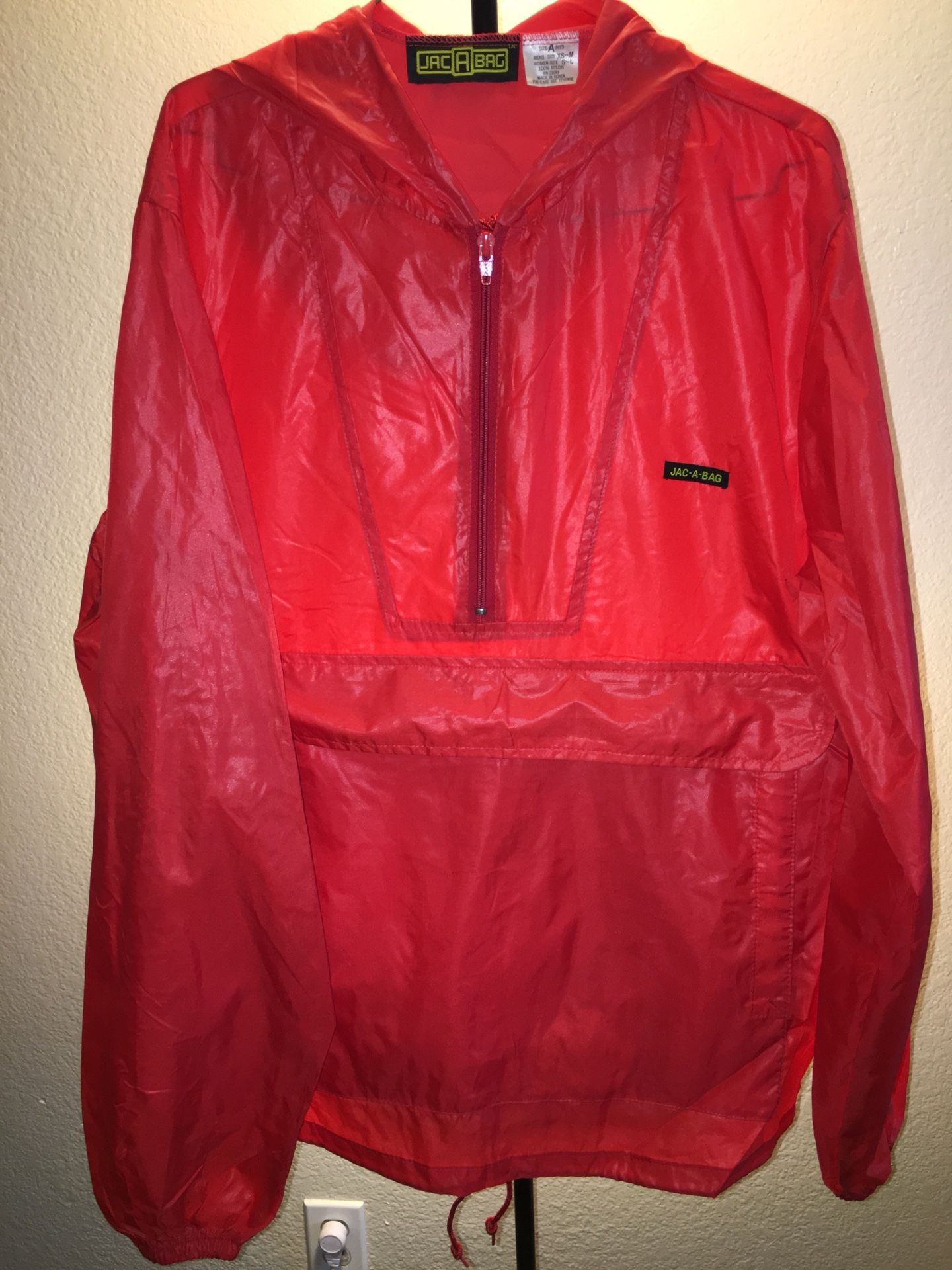 JacAbag windbreaker/bag