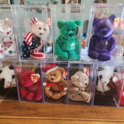 TY Beanie Babies Bears Stored In Plastic Containers 