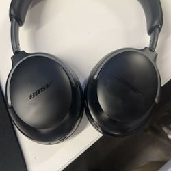 Bose wireless Noise Cancelling Headphones