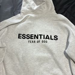 ESSENTIAL Hoodie 🔥 Minimal Drip, Maximum Comfort