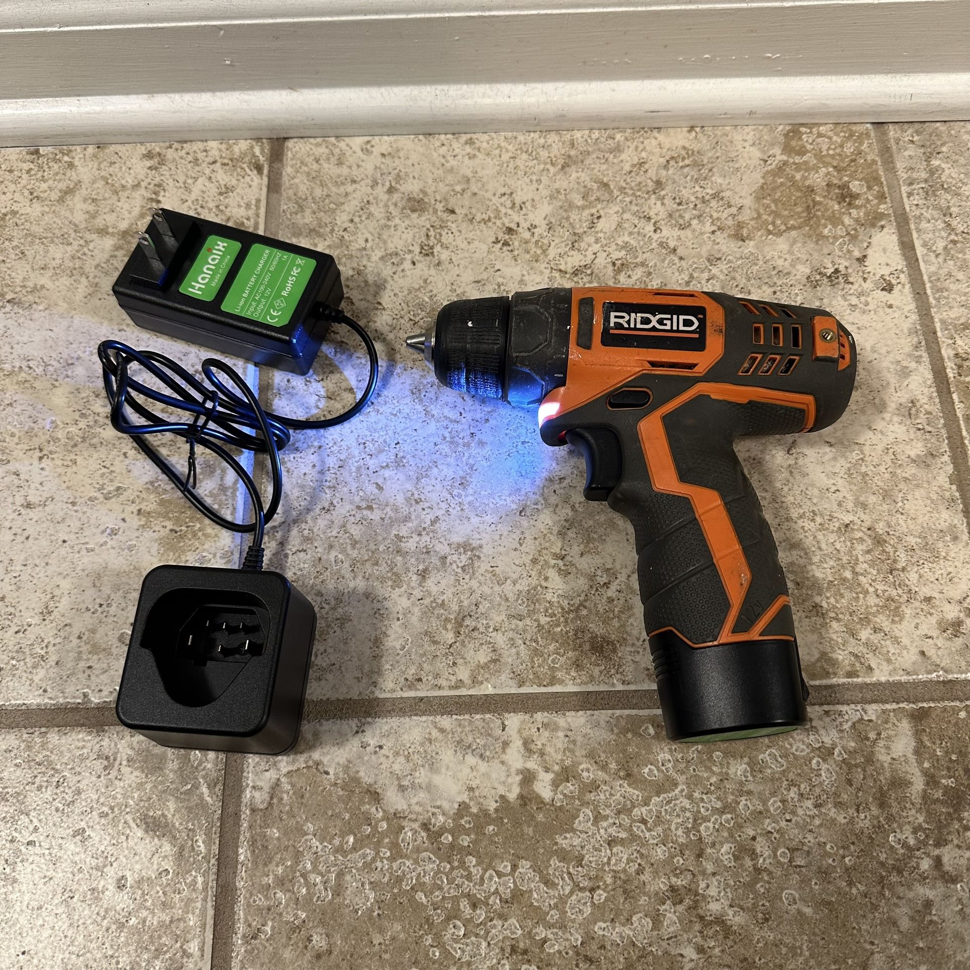 Ridgid 12v 3/8" Compact Cordless Drill Driver w/ Battery & Charger