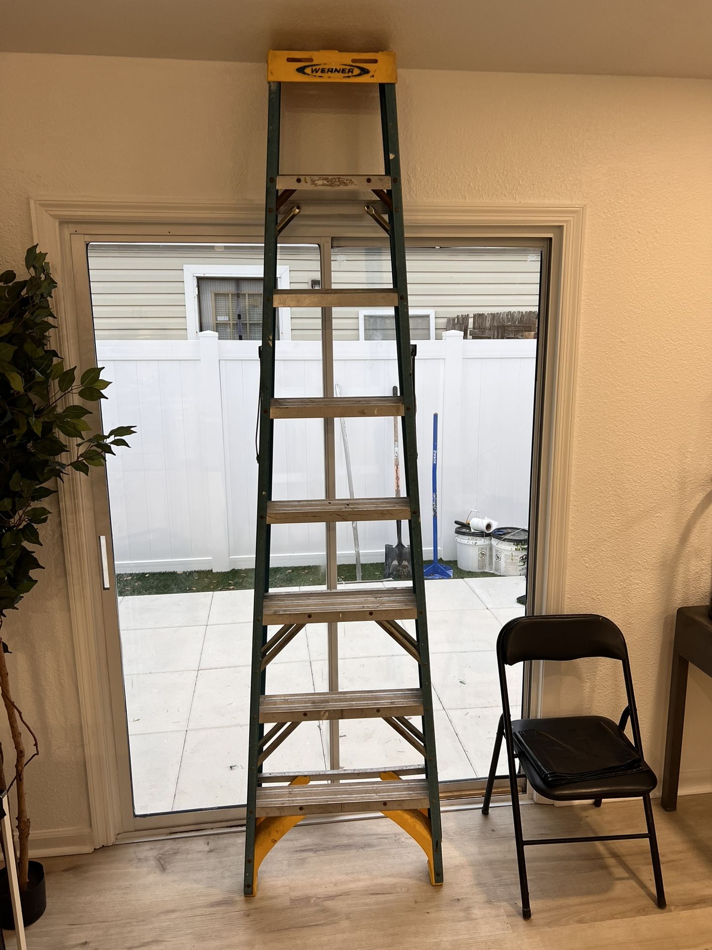 Werner Ladder 8 Feet. Works Great !