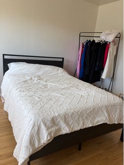 Full bed frame