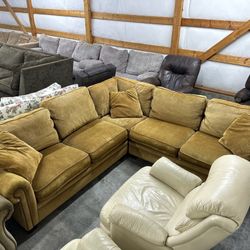 Corner Shaped Sectional Couch “WE DELIVER”