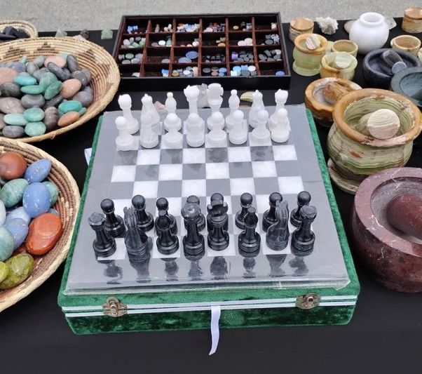 Hand Carved Chess Board W/case 15 Inch