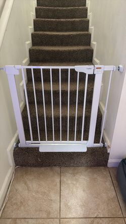 Baby gate 30-40” width