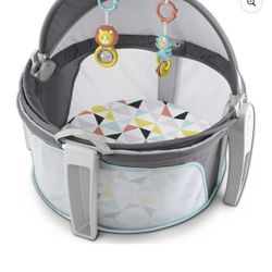 Fisher-Price On-the-Go Infant Dome Portable Bassinet and Play Space, Unisex, Windmill