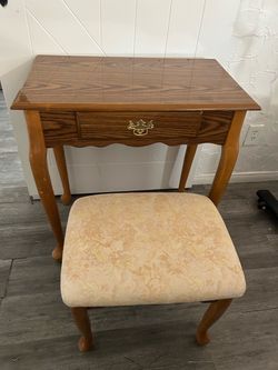 Wood Vanity Desk with Upholstered Stool