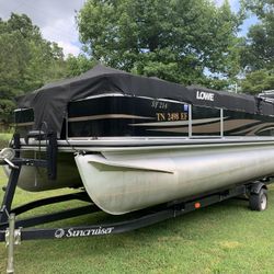 2012 Lowe Fishing Pontoon