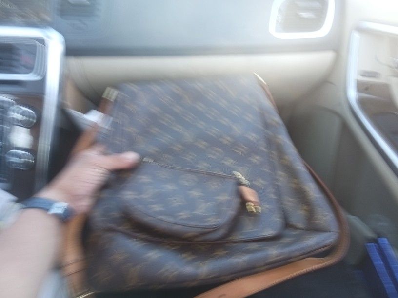 Louis Vuitton Satchel And Walllet