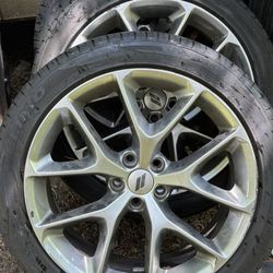 Dodge Charger SRT Rims And Tires