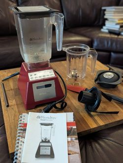 Blendtec TotalBlender + Accessories