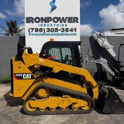 2017 Caterpillar 259D Skid Steer Loader  -Enclosed cab- A/C & Heater