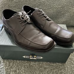 Men’s Shoes