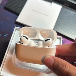 AirPods Pro