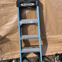 4 Foot Ladder