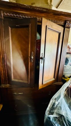 Dresser
