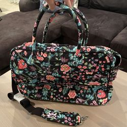 Vera Bradley Grand Weekender Travel Bag Floral Print