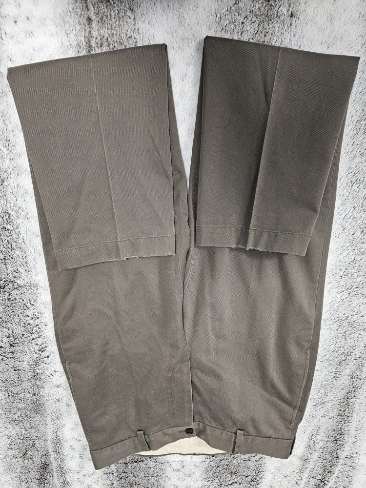 PRICE REDUCED 346 Brooks Brothers Pants Size 32x30 PRICE REDUCED 