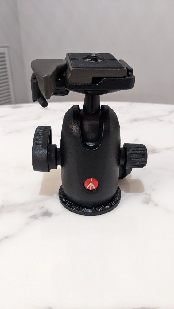 Manfrotto Ball Head 498rc2