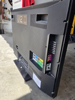 TV led by Vizio & exercise machine