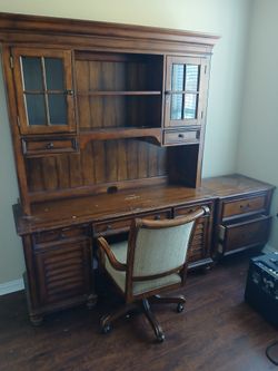 Office Desk And Credenza