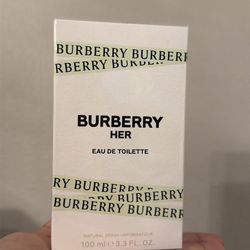 Women Burberry parfum