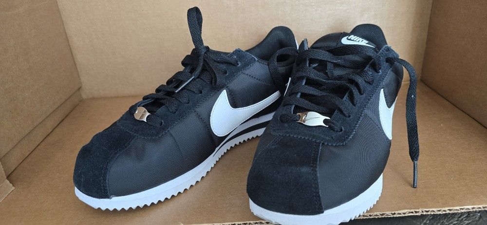 Nike Cortez Black Shoes 