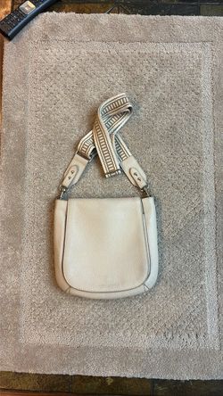 Lucky Brand all leather purse. Very light use. Cream color