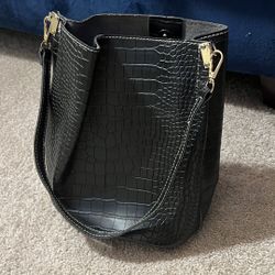  Croc Embossed Hobo Type Bag 