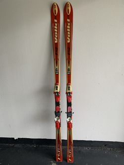 Völkl P40 skis