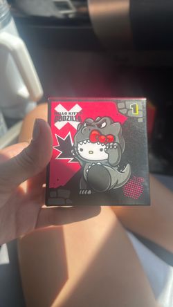 Hello kitty Godzilla