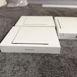 Brand new 15-inch MacBook Air - m4 chip - 256gb  💻 💻🔥on Sale 🔥 💻 💻 