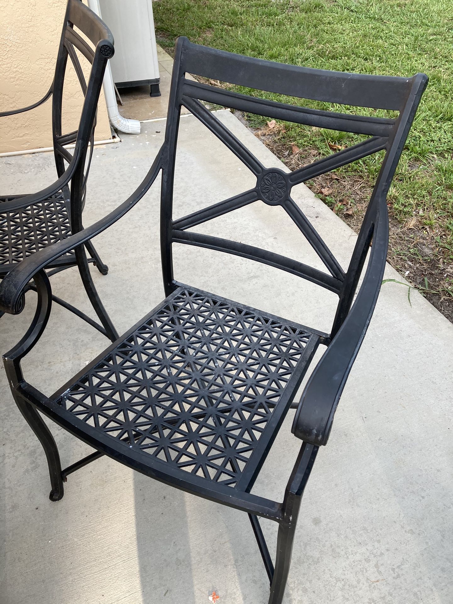 Patio table and 5 chairs