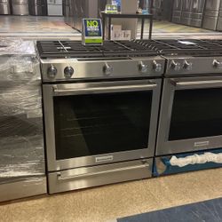 New Kitchen Aid Slide In Gas Range Five Burners‼️‼️