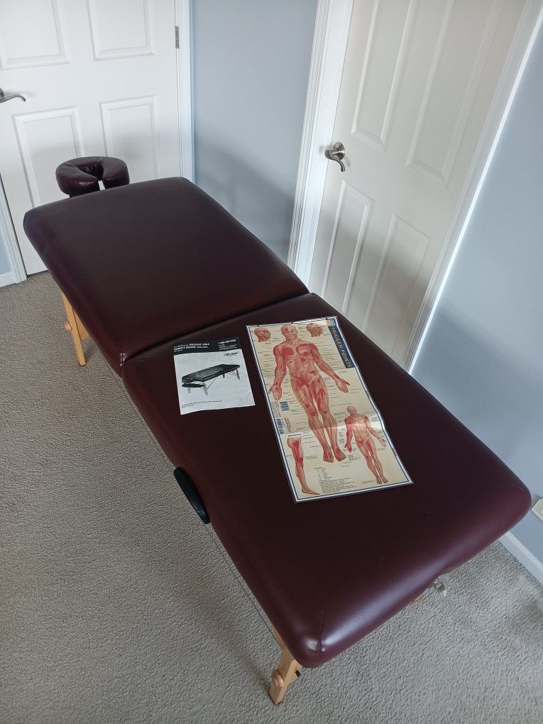 Life Gear Massage Table
