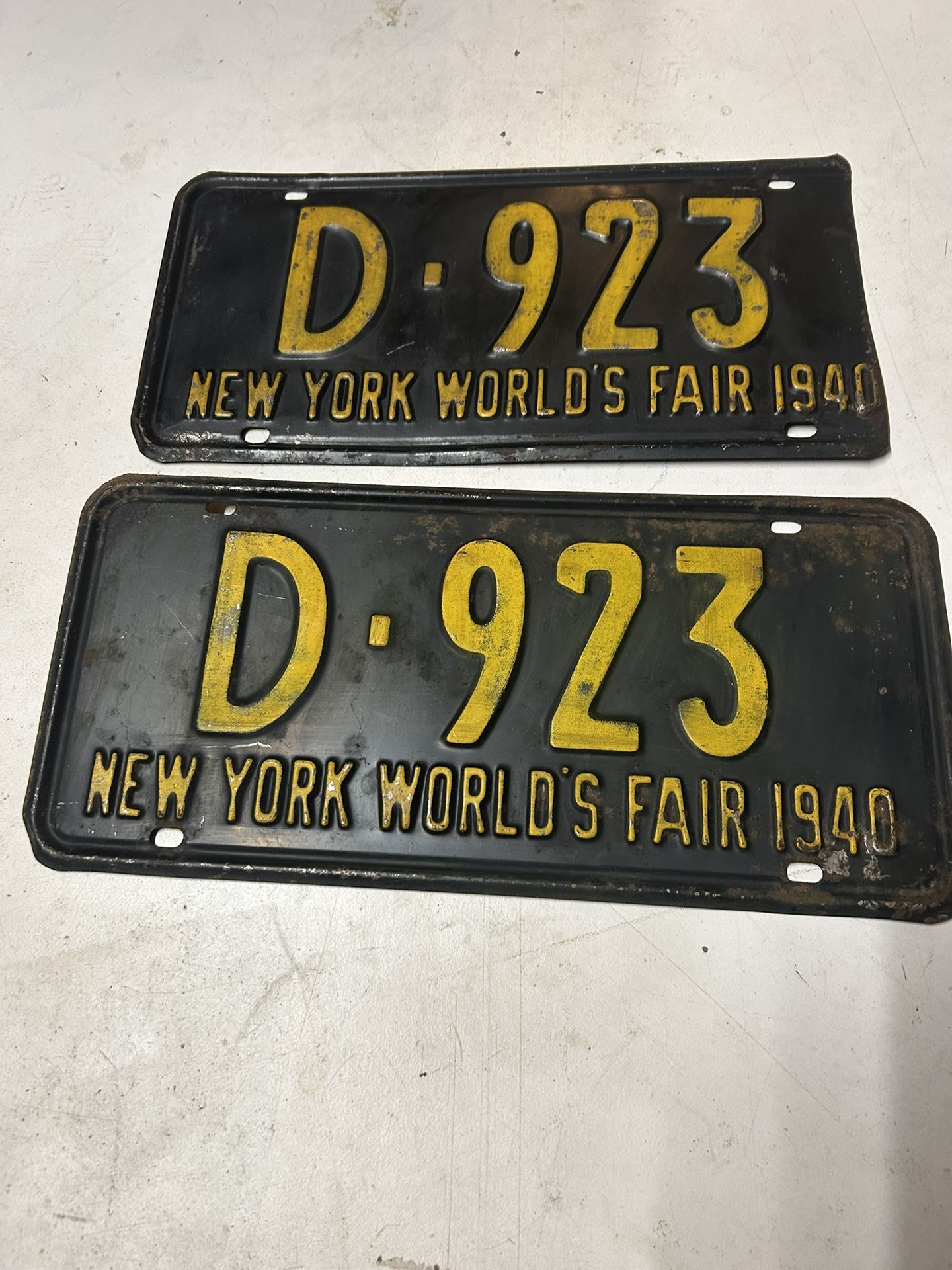 1940 New York Worlds Fair Antique License Plates