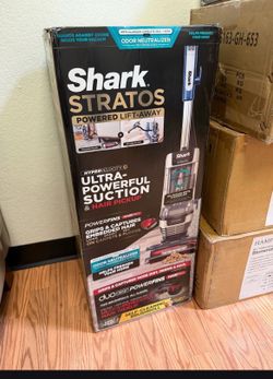 Shark Stratos Powered Lift-Away Upright Vacuum (Model AZ3000/AZ3002)