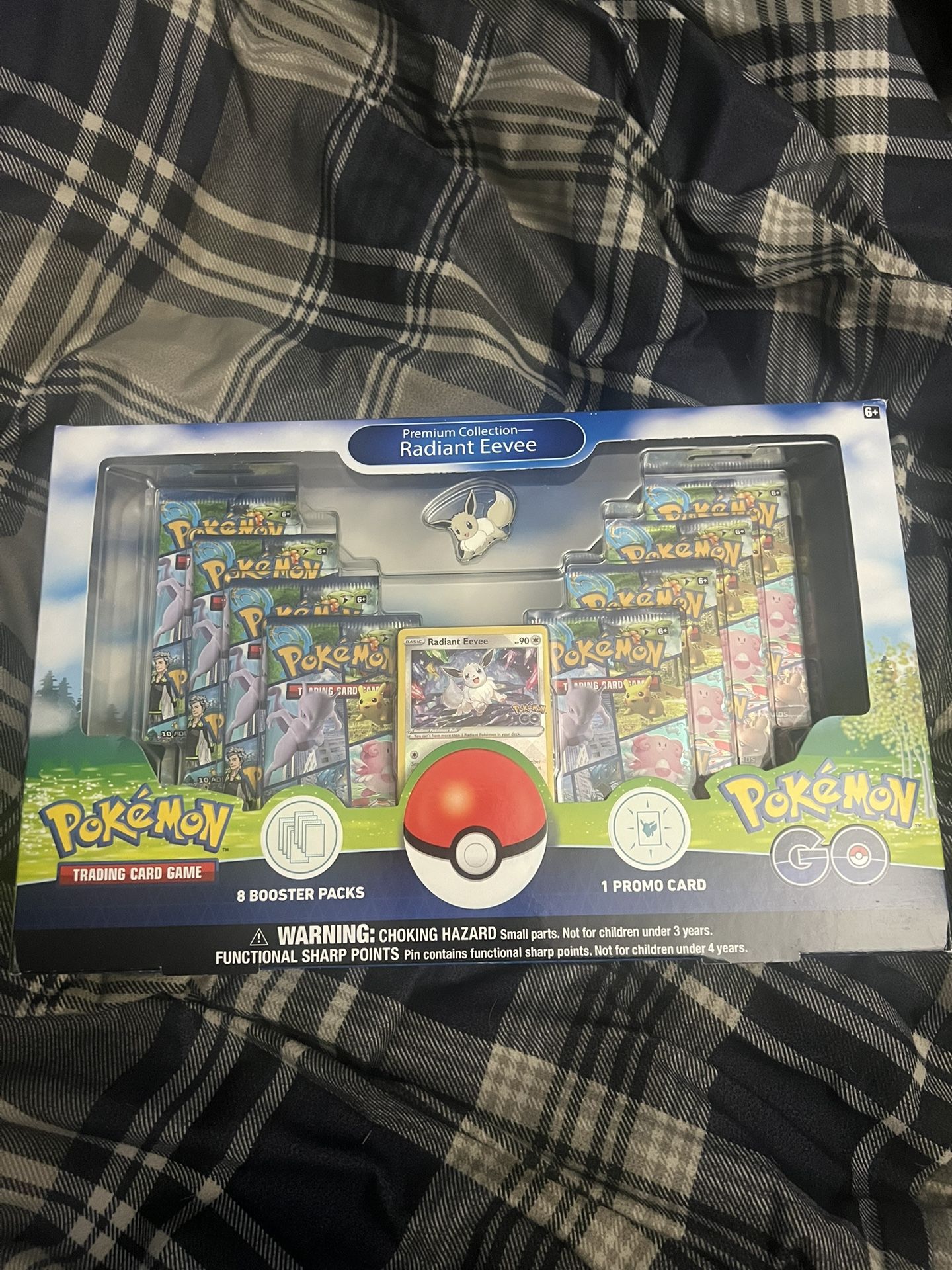 Pokemon TCG - Pokemon Go Radiant Eevee Premium Collection