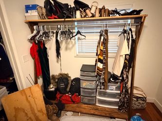 Clothes rack