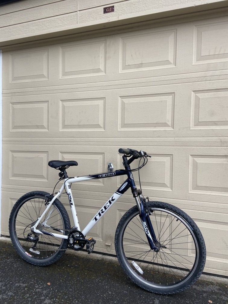 Trek 4300 Mountain Bike – 21” Frame – 26” Wheels – 24-Speed – Alpha Aluminum Bicycle