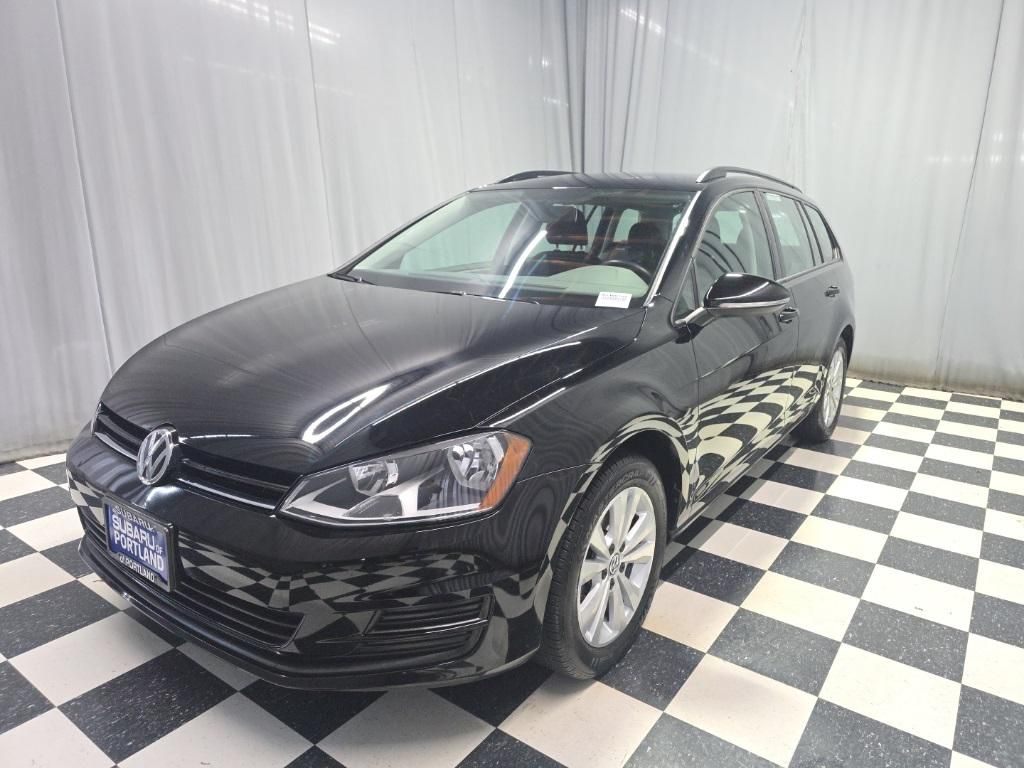 2017 Volkswagen Golf SportWagen