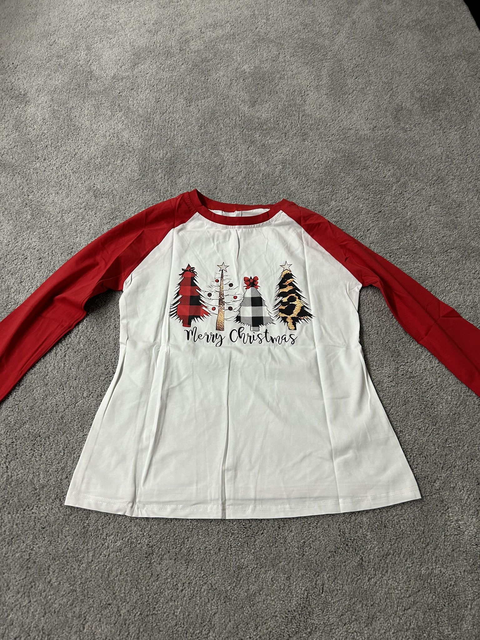 Christmas Tshirt Women Christmas trees Print long Sleeve Baseball Tshirt Blouse Tee Tops size large ( compare $19.99 is Amazon price ) very stretchy