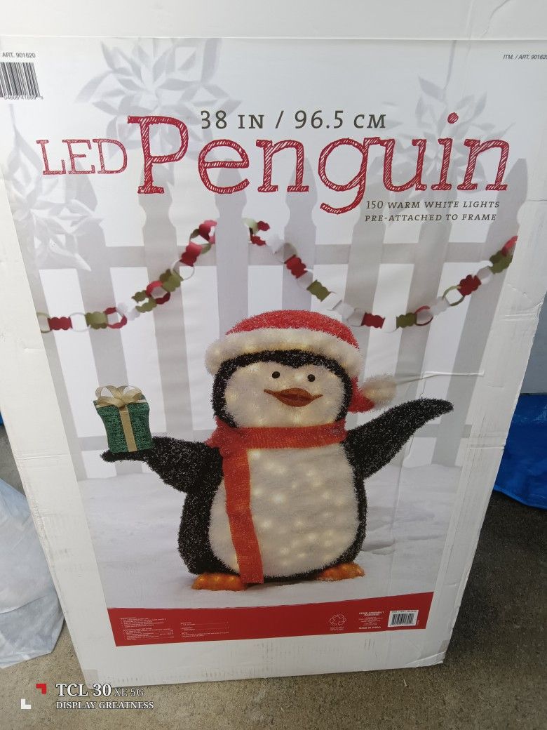 Led Penguin