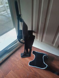Like New Knee Crutch