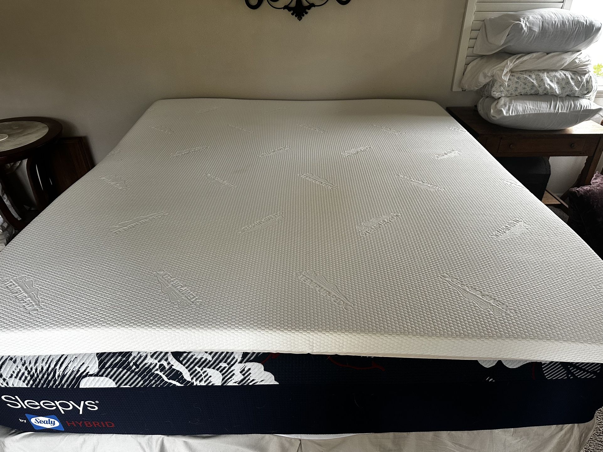Lightly Used Tempur Pedic Mattress Topper - Cal King