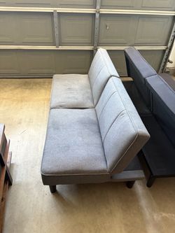 Futon / pull out bed
