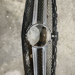 Mercedes Benz Grille