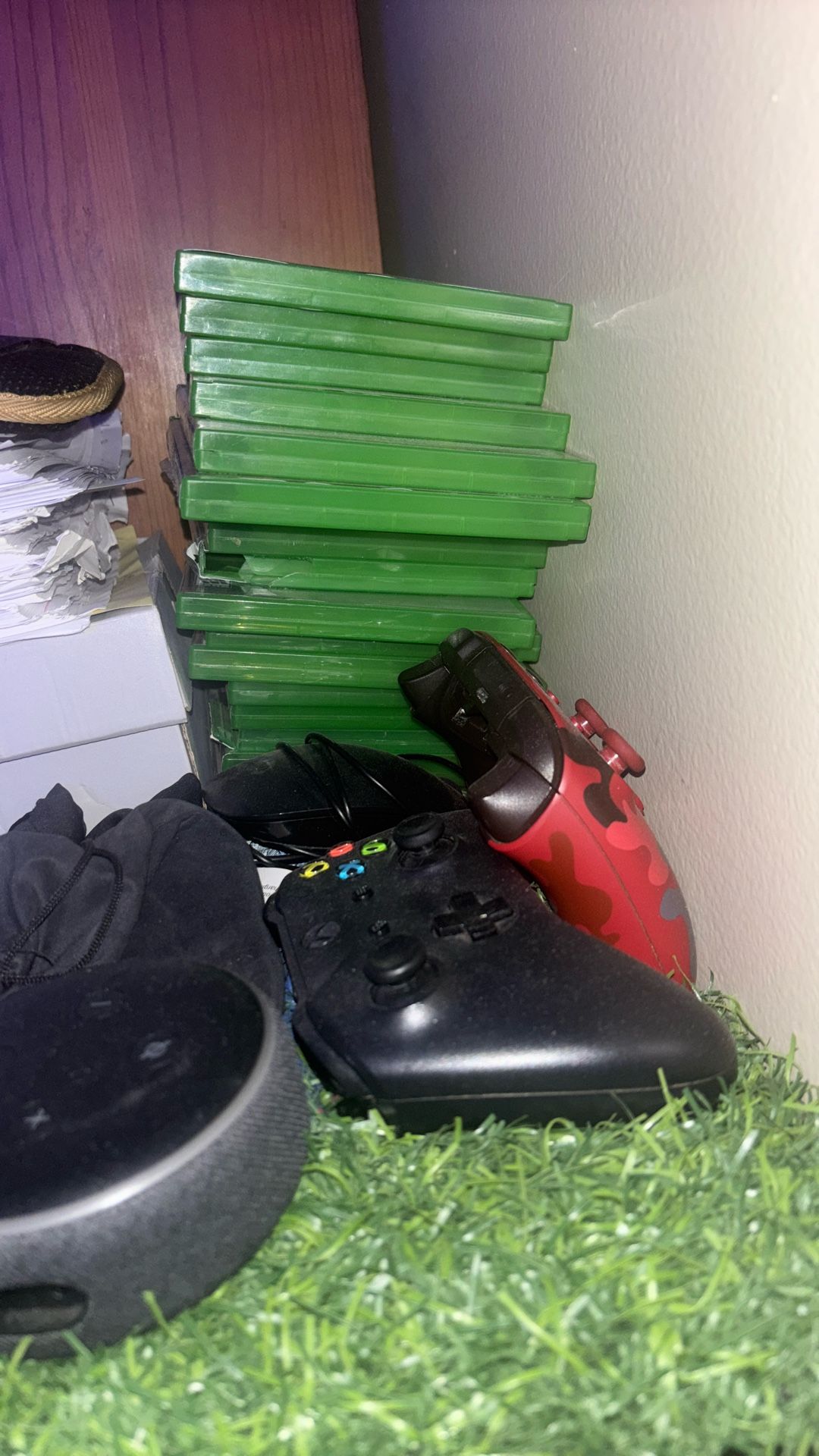 Xbox Games And Controllers