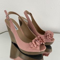 STEVE MADDEN Pink Tai Canvas Ruffle Floral Peep Toe Slingback Wedge Heel Sandals